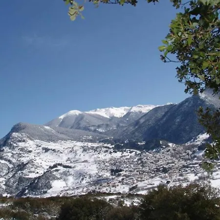 Domek alpejski Luxury Chalet Tsek *