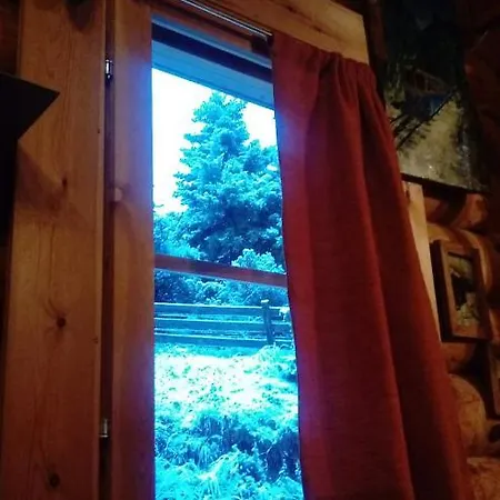 Luxury Chalet Tsek Шале Калаврита